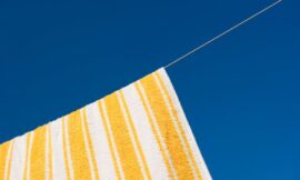 Consejos para mantener colores vibrantes en toallas de playa