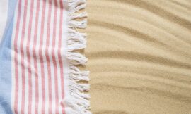 Consejos para elegir toallas de playa resistentes al moho